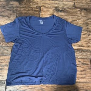 American Eagle navy v neck tee shirt size xs